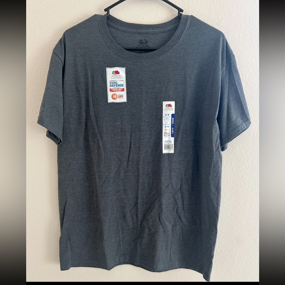 NEW Men’s Fruit of the Loom Gray Crew Neck Short Sleeve Casual T-Shirt SIZE:M